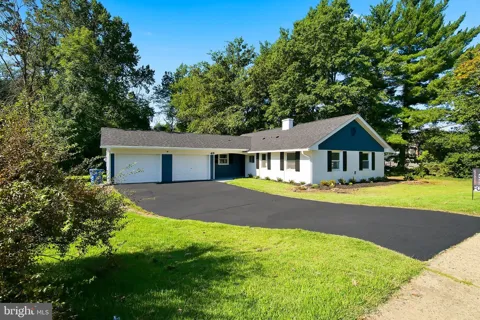49 BONNIE LANE