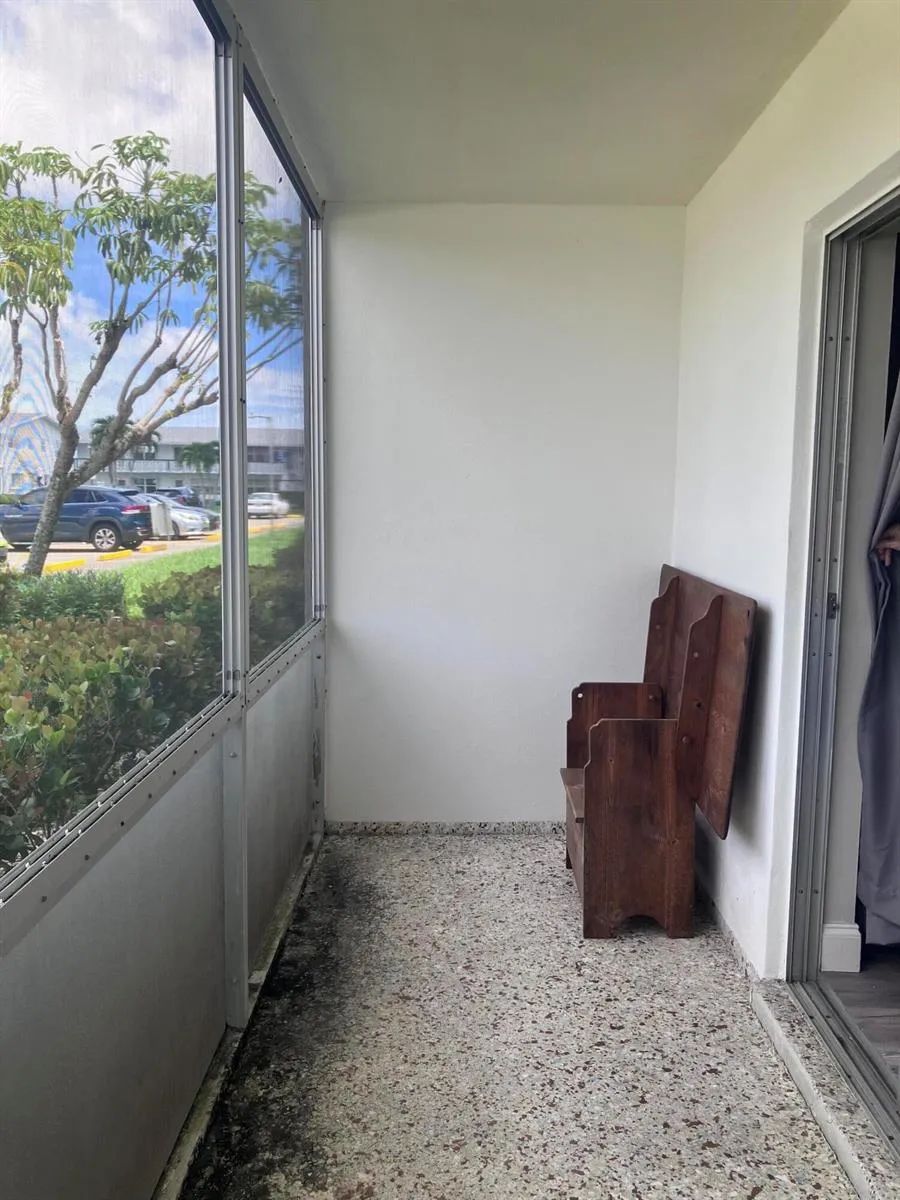 30 Chatham B West Palm Beach, FL 33417
