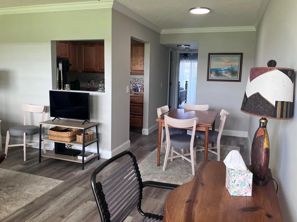 30 Chatham B West Palm Beach, FL 33417