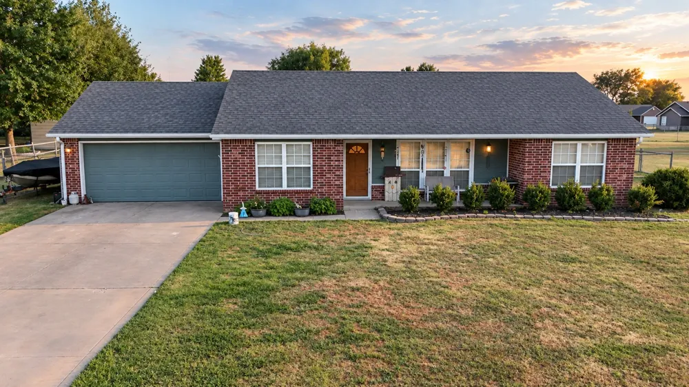 14872 E Modoc Street Claremore, OK 74017