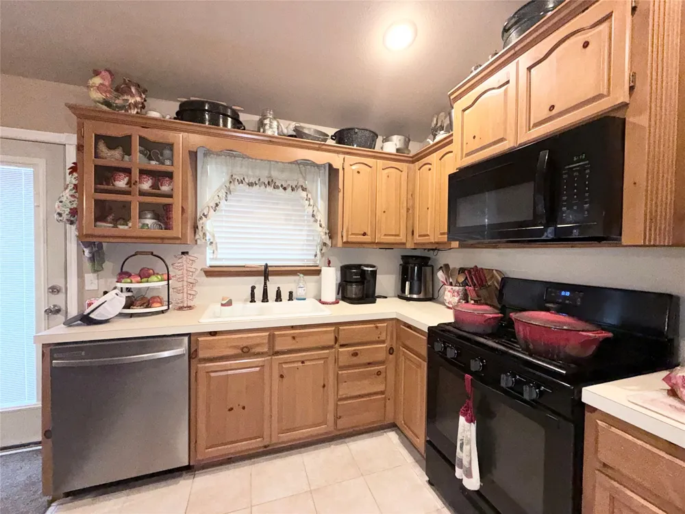 14872 E Modoc Street Claremore, OK 74017