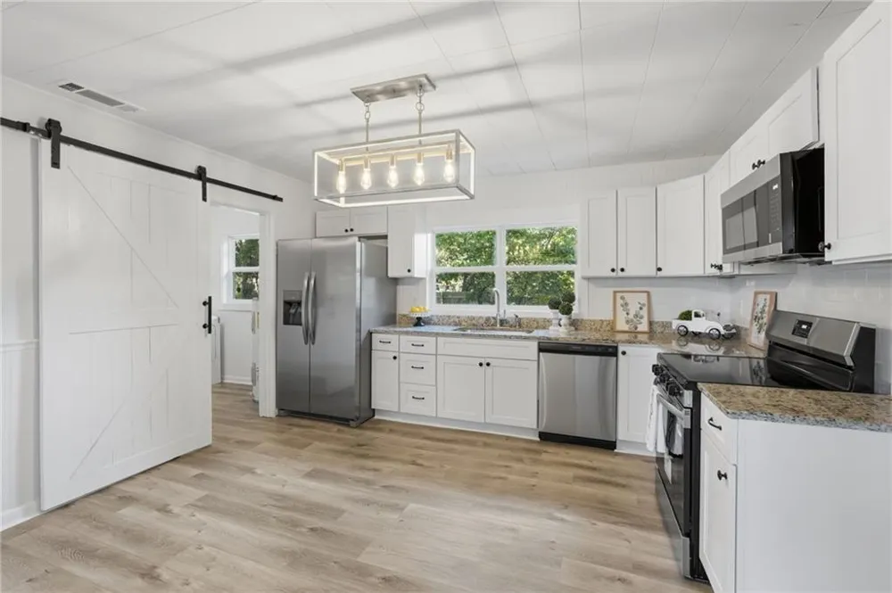 1965 Holland Park Drive Buford, GA 30519