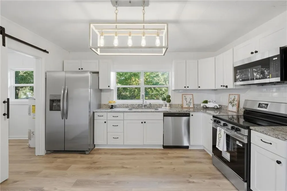 1965 Holland Park Drive Buford, GA 30519