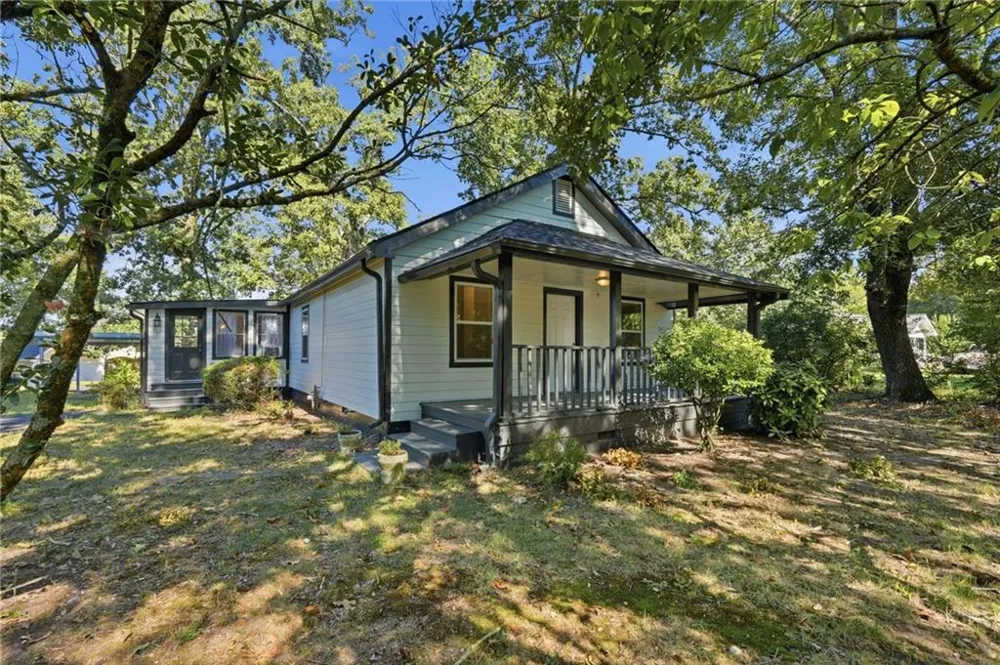 1965 Holland Park Drive Buford, GA 30519