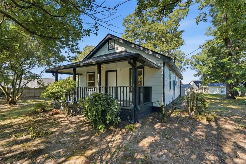 1965 Holland Park Drive Buford, GA 30519