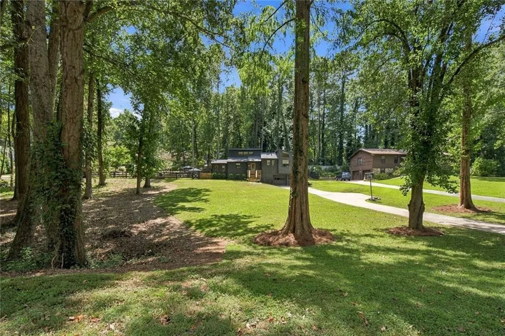 2945 Brett Circle NW Acworth, GA 30101