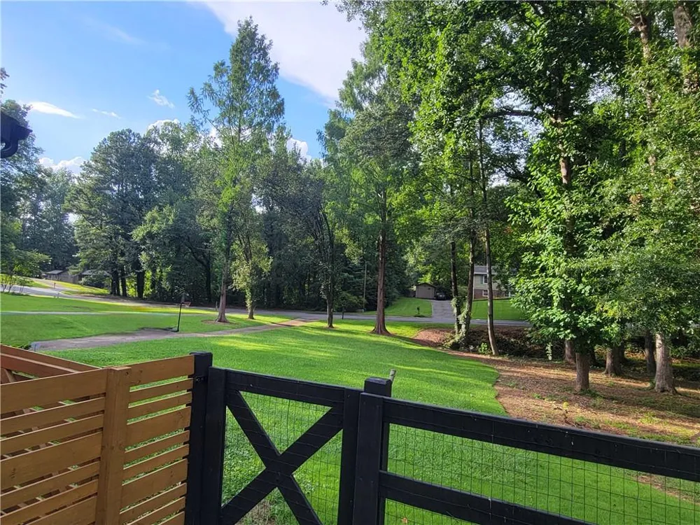 2945 Brett Circle NW Acworth, GA 30101