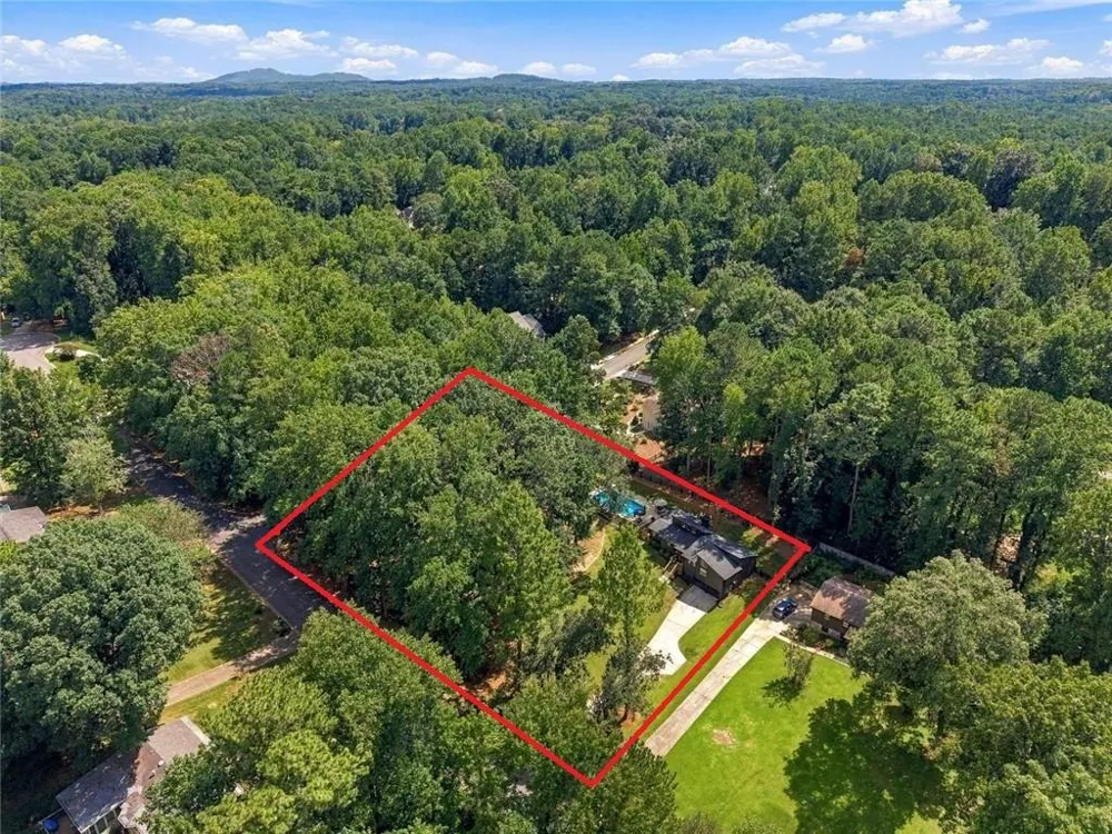 2945 Brett Circle NW Acworth, GA 30101