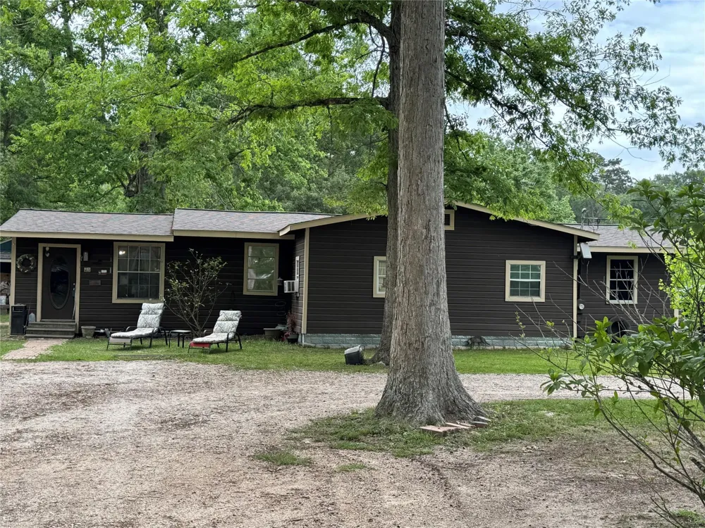 11261 Crossno Drive Cleveland, TX 77328