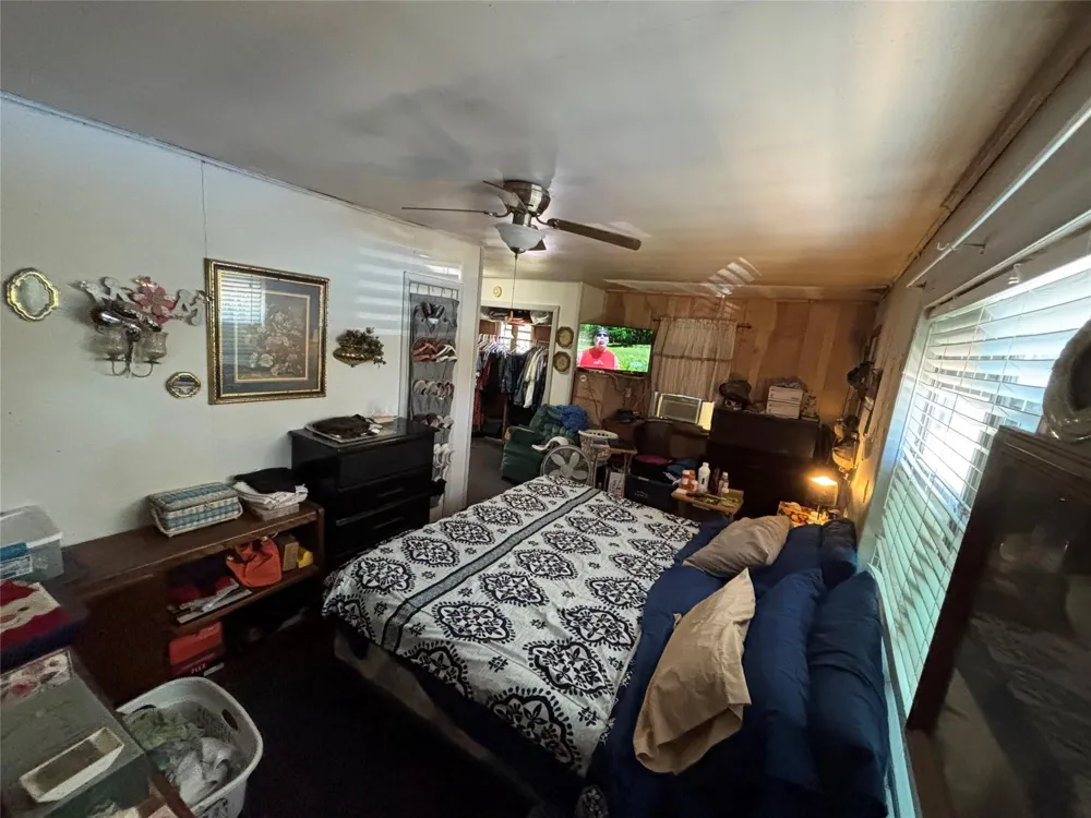 11261 Crossno Drive Cleveland, TX 77328