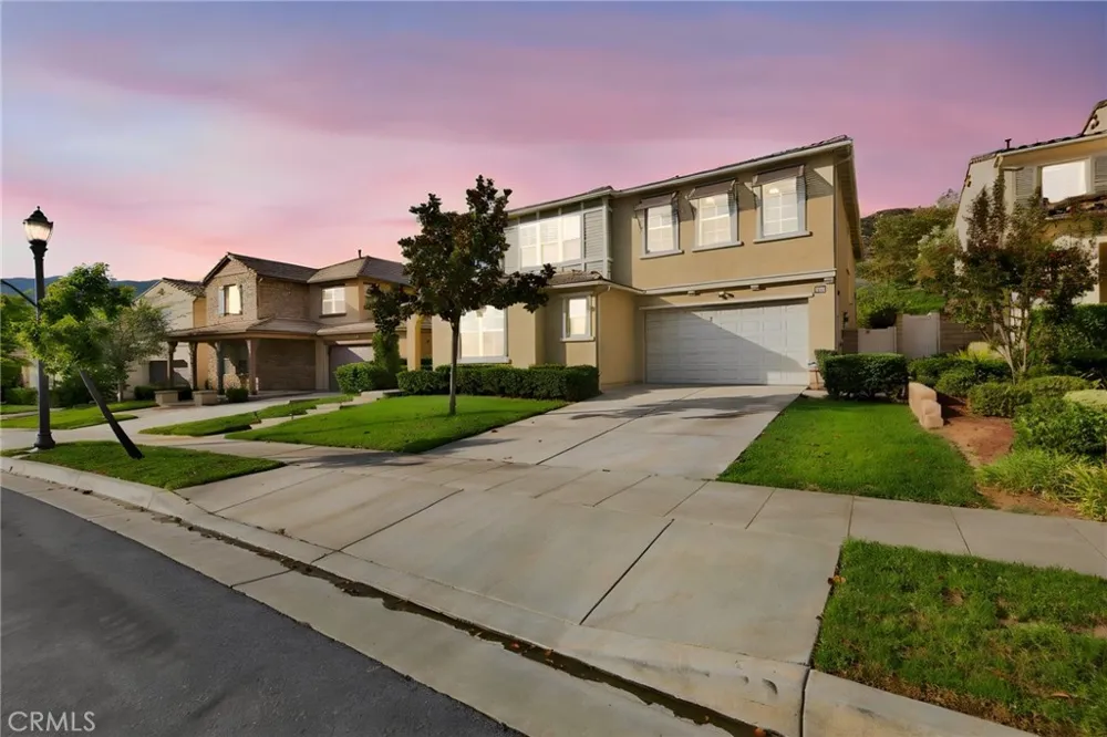 535 E Desert Willow Azusa, CA 91702