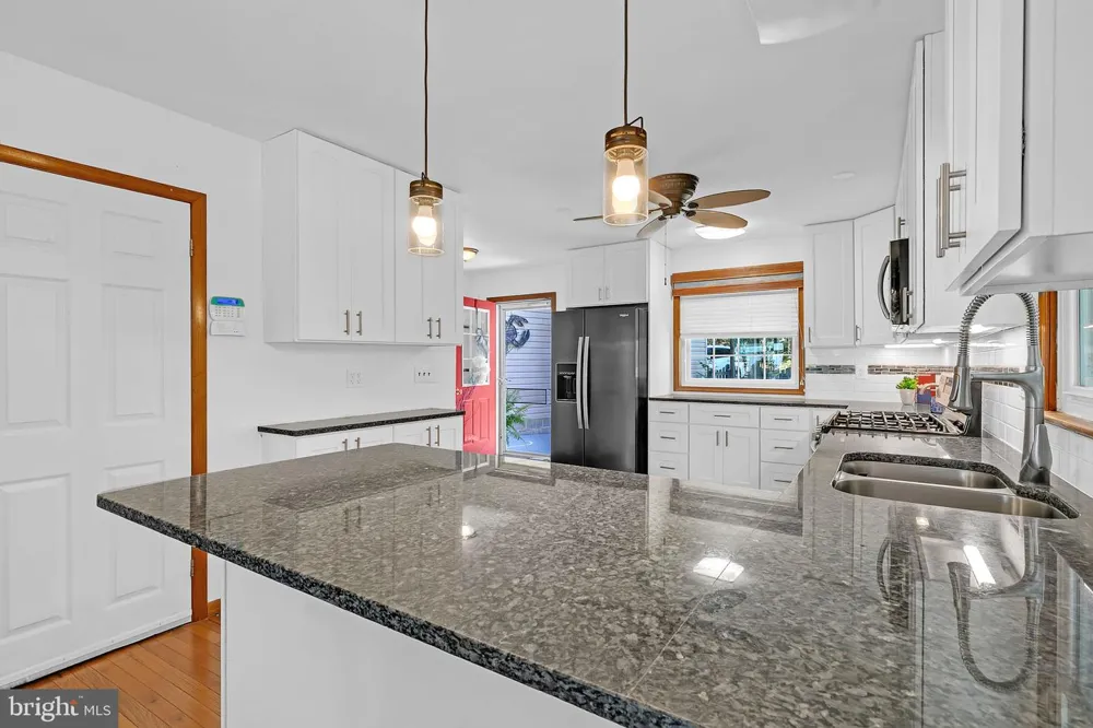 292 SEA HORSE DRIVE Colonial Beach, VA 22443