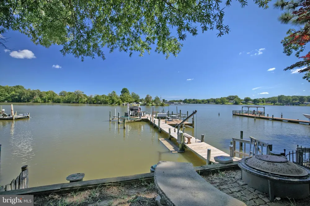 292 SEA HORSE DRIVE Colonial Beach, VA 22443