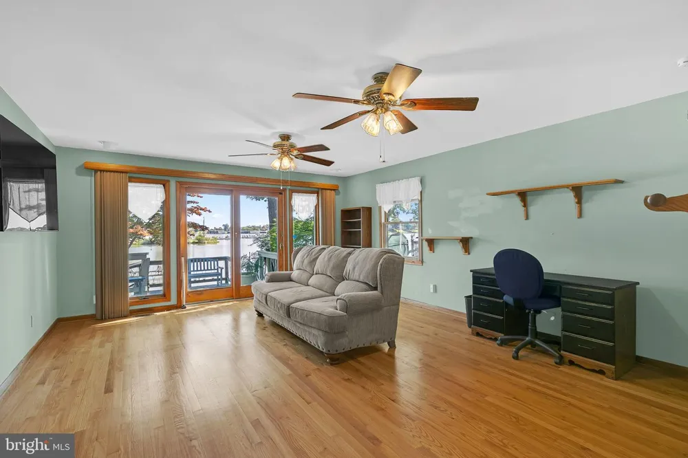 292 SEA HORSE DRIVE Colonial Beach, VA 22443