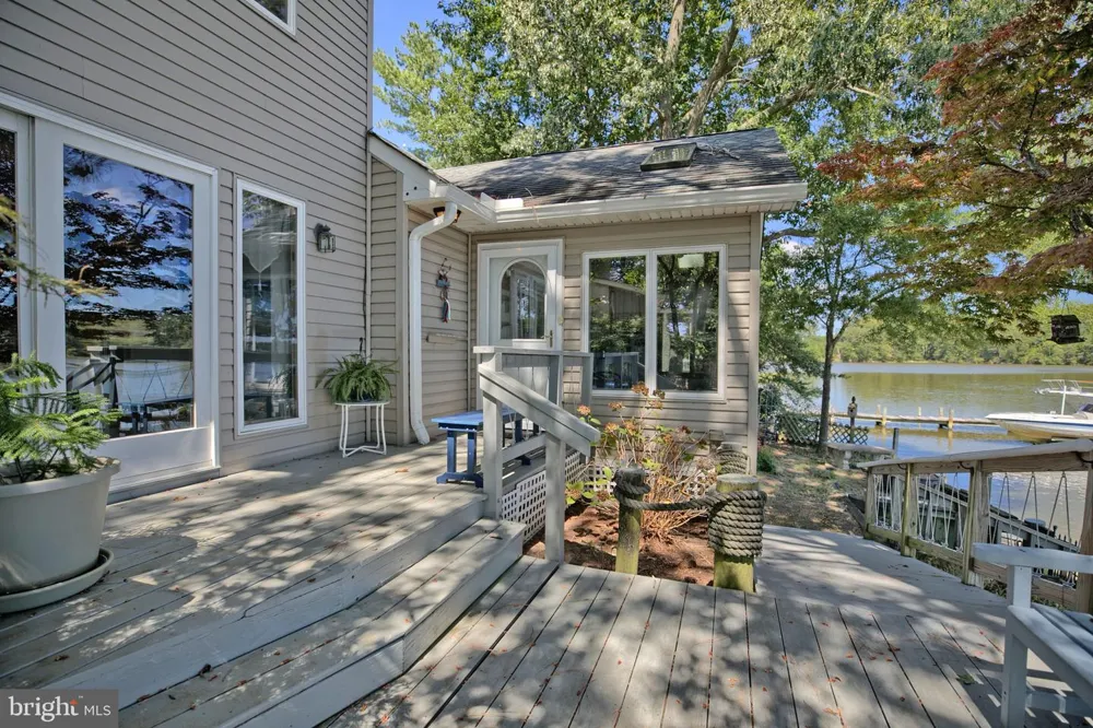 292 SEA HORSE DRIVE Colonial Beach, VA 22443