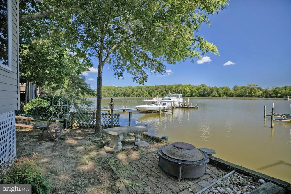 292 SEA HORSE DRIVE Colonial Beach, VA 22443