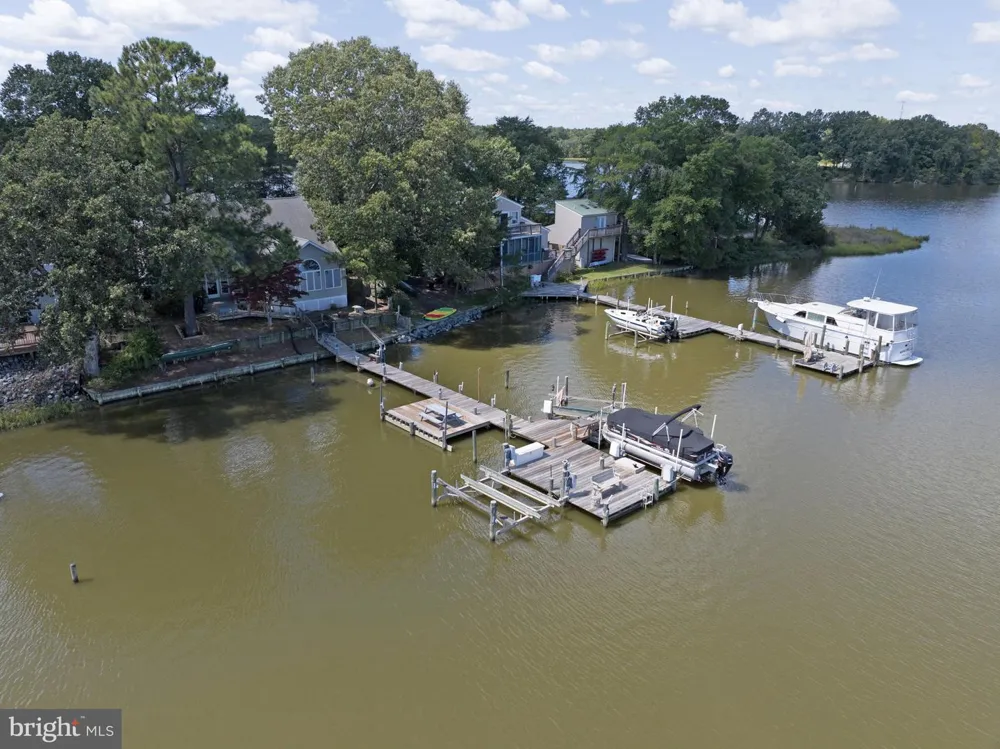 292 SEA HORSE DRIVE Colonial Beach, VA 22443
