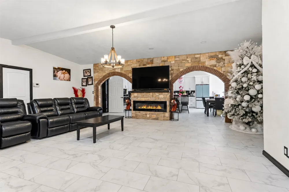 4747 Springdale Road Ardmore, OK 73401