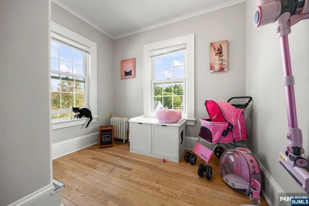 18 Chestnut Street Boonton Town, NJ 07005