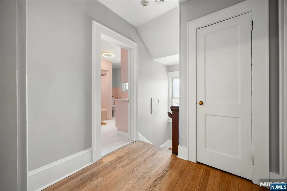 18 Chestnut Street Boonton Town, NJ 07005