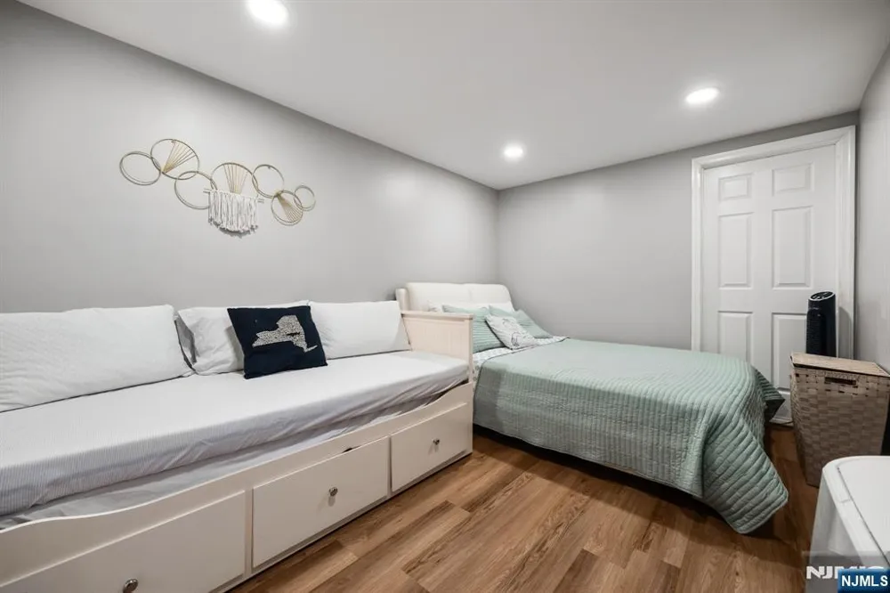 18 Chestnut Street Boonton Town, NJ 07005