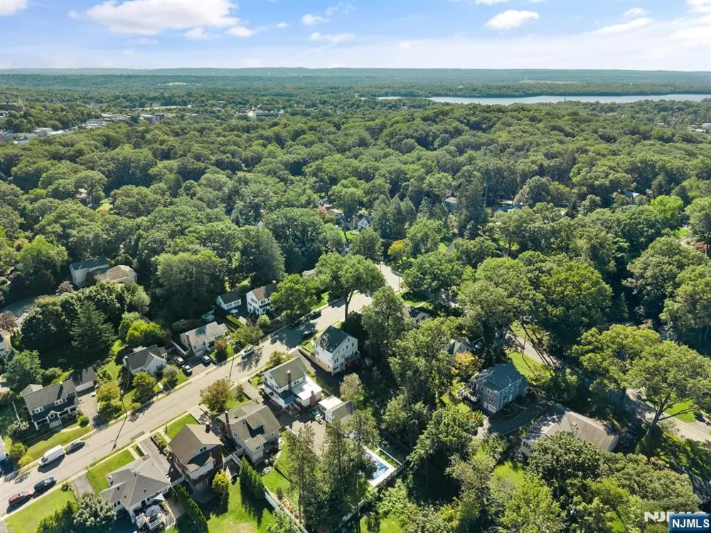 18 Chestnut Street Boonton Town, NJ 07005