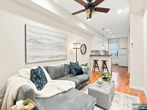 358 3rd Street 3L