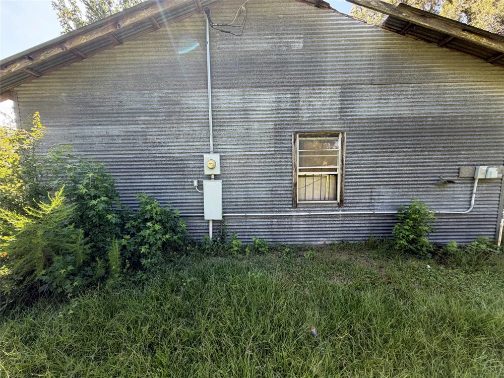 19514 Highway 321 Cleveland, TX 77327