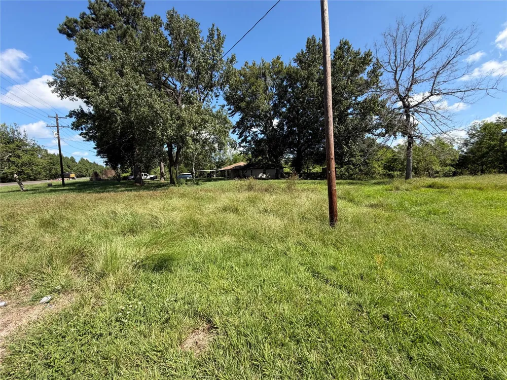 19514 Highway 321 Cleveland, TX 77327
