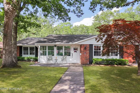 198 Buckingham Drive