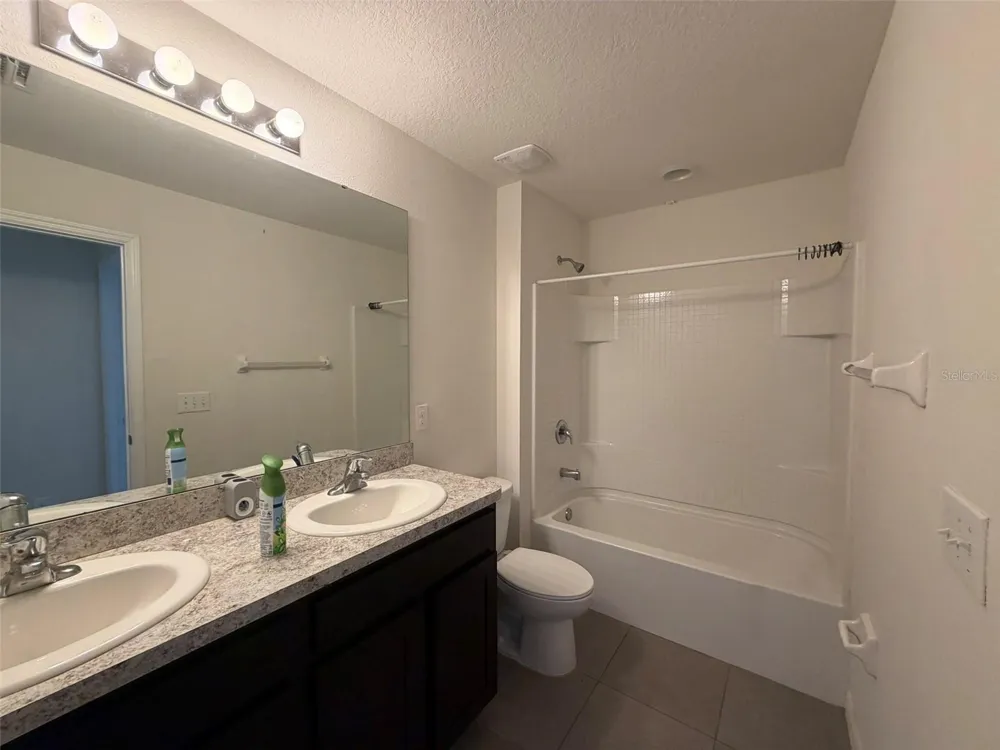 7572 TUSCAN BAY CIRCLE Wesley Chapel, FL 33545