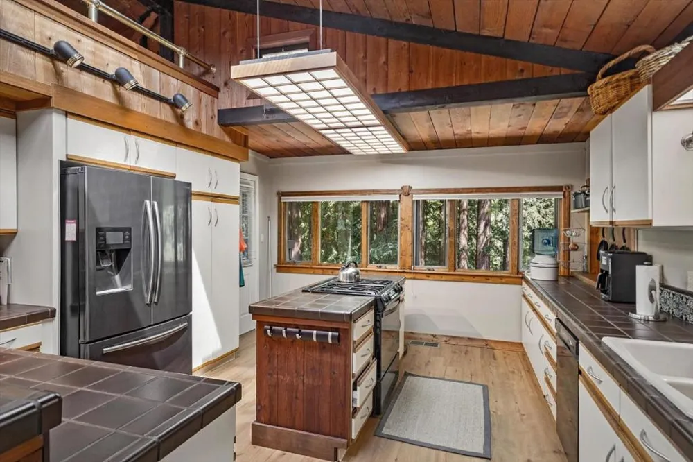 465 Sugarloaf Road Scotts Valley, CA 95066