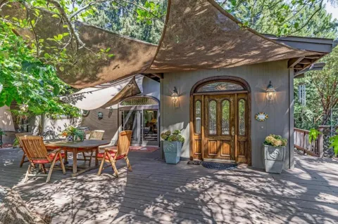 465 Sugarloaf Road