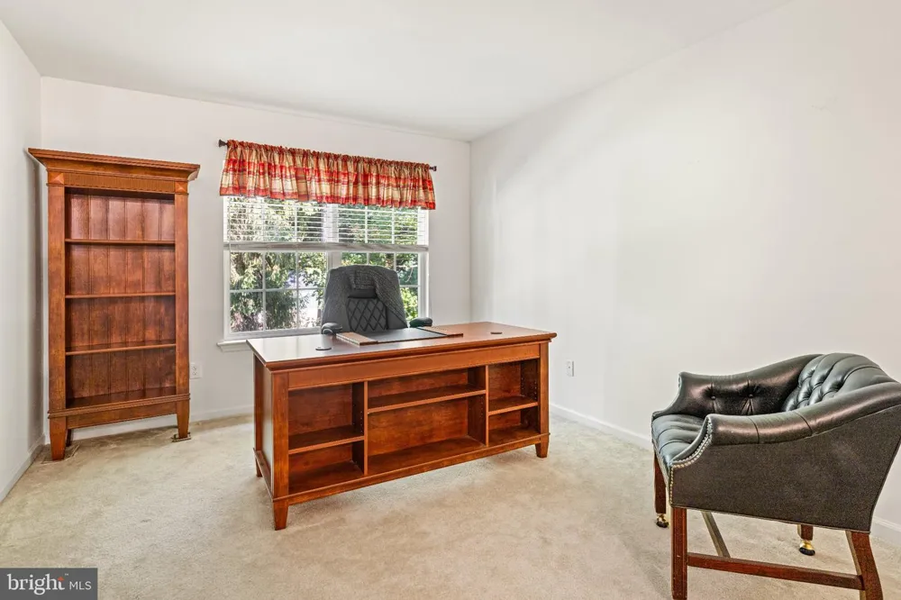 8 JAMIES COURT Warminster, PA 18974