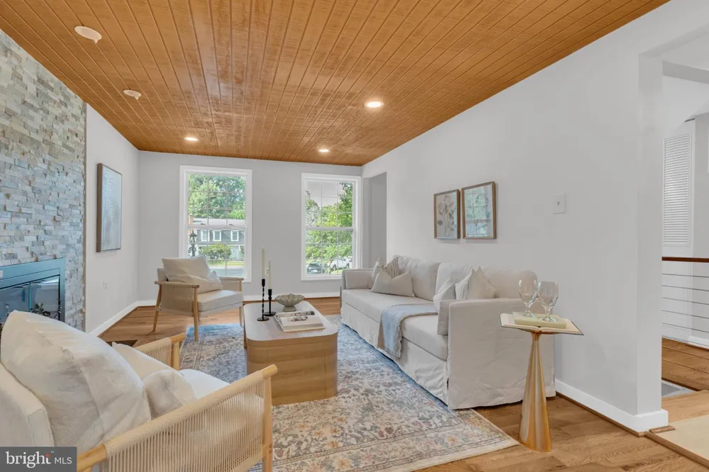 2283 DOSINIA COURT Reston, VA 20191