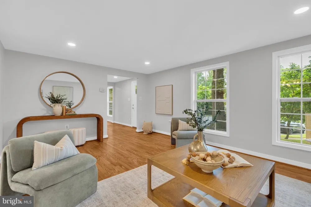 2283 DOSINIA COURT Reston, VA 20191