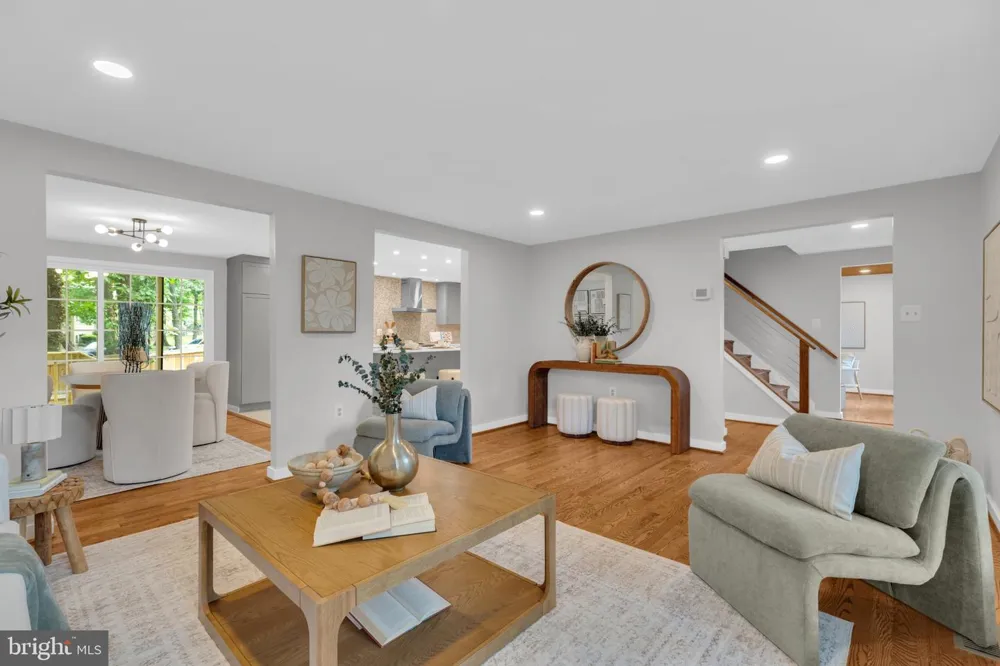 2283 DOSINIA COURT Reston, VA 20191