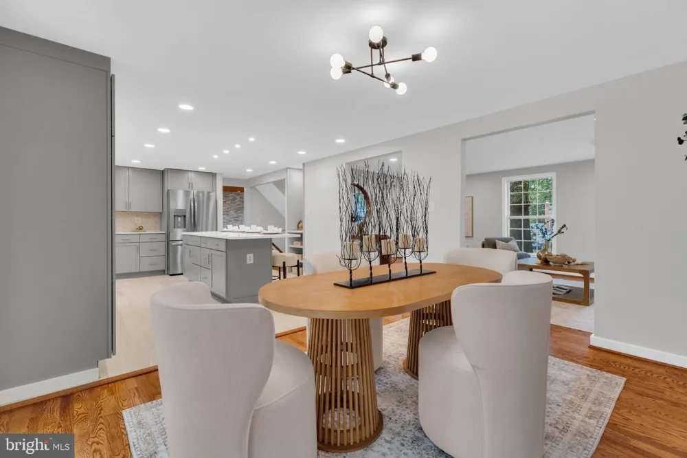 2283 DOSINIA COURT Reston, VA 20191