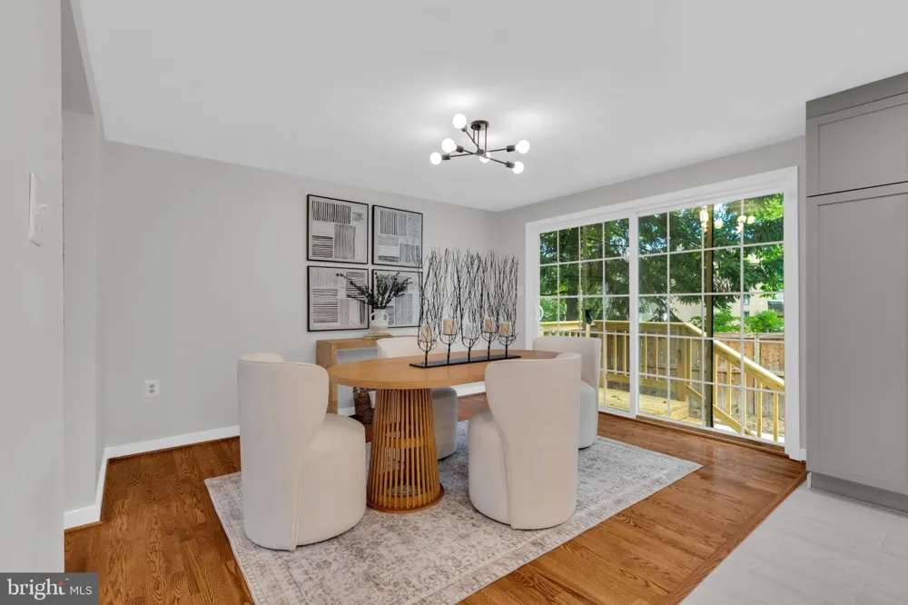 2283 DOSINIA COURT Reston, VA 20191