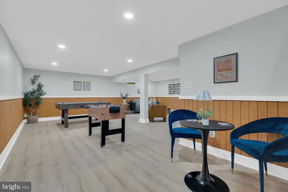 2283 DOSINIA COURT Reston, VA 20191