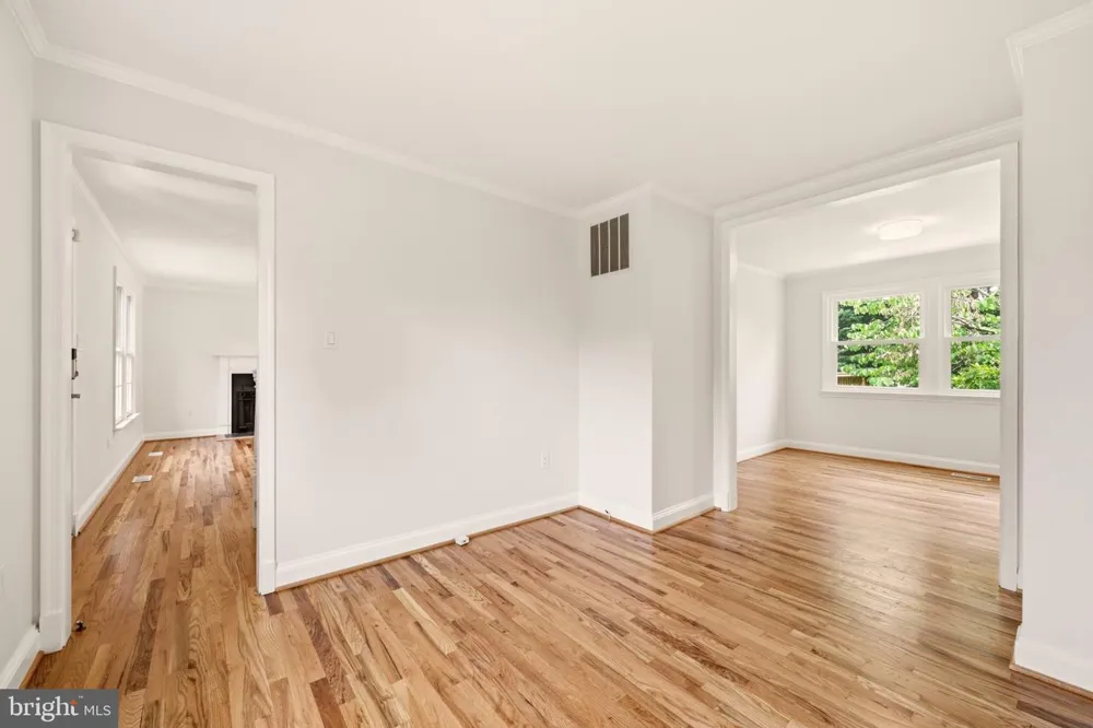 11117 MIDVALE ROAD Kensington, MD 20895