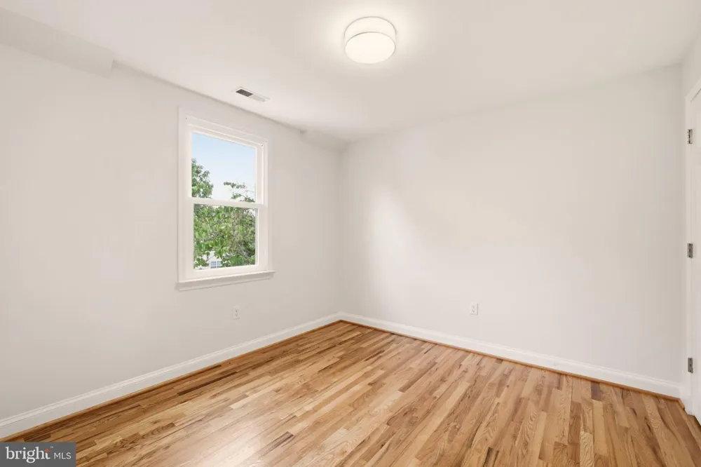 11117 MIDVALE ROAD Kensington, MD 20895