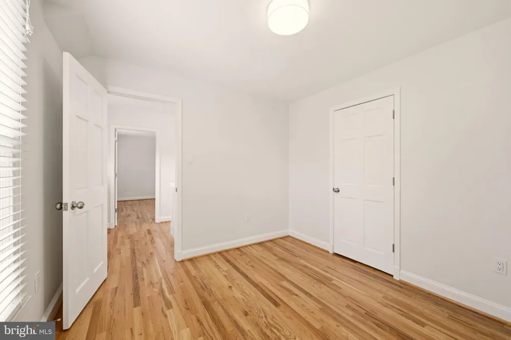11117 MIDVALE ROAD Kensington, MD 20895