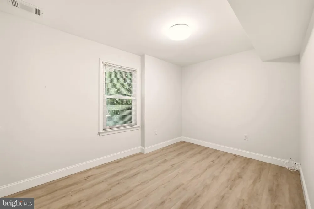 11117 MIDVALE ROAD Kensington, MD 20895