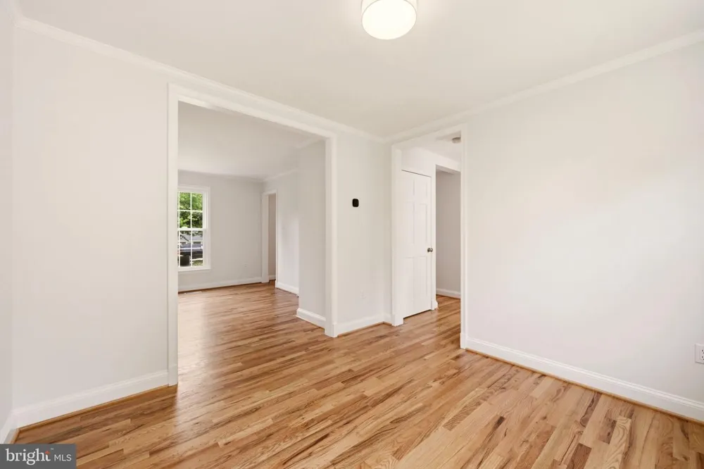 11117 MIDVALE ROAD Kensington, MD 20895