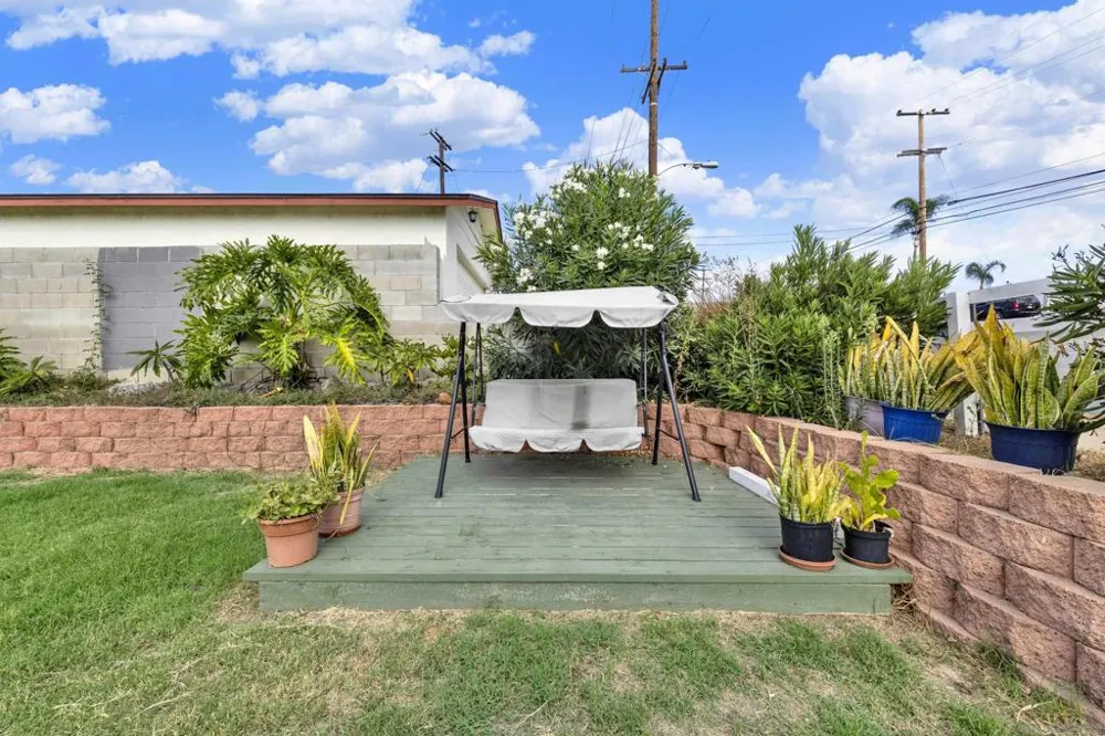 5562 Division San Diego, CA 92114