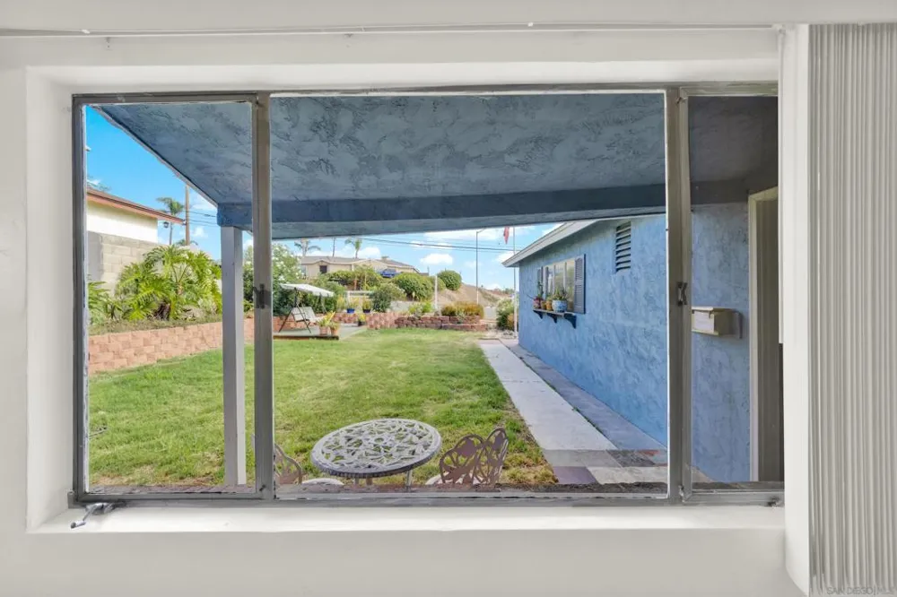 5562 Division San Diego, CA 92114