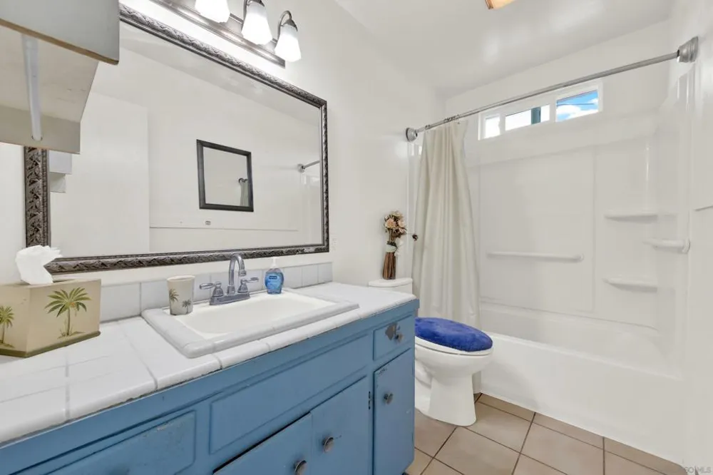 5562 Division San Diego, CA 92114