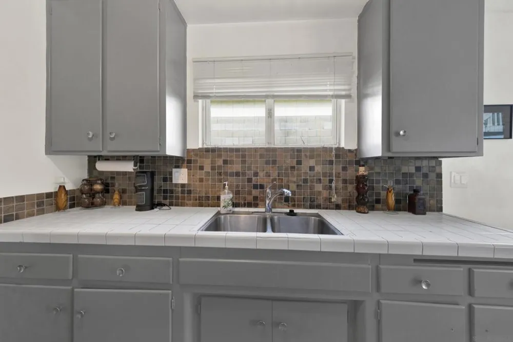 5562 Division San Diego, CA 92114