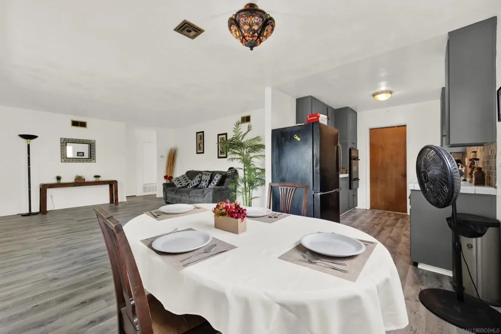 5562 Division San Diego, CA 92114